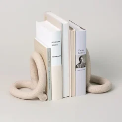 Bacchus Bookends, Sand