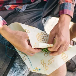 Bee's Wrap Sandwich Wrap, Honeycomb Print