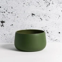 Ewa Stoneware Medium Serving Bowl, Matte Green