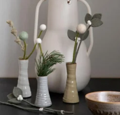 Felt Ball Flower, Large