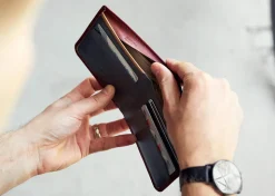 Hide and Seek Wallet, Java